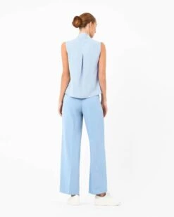 Alivia 2 V-Neck Top -Hard With Style 22t810sbl 5 9773 cm