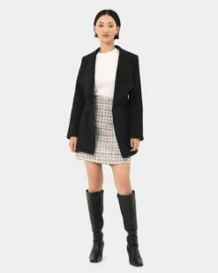 Aileen Double Breasted Short Coat 9 Aileen Double Breasted Short Coat -Hard With Style 23c175blk dsc 9686 cm